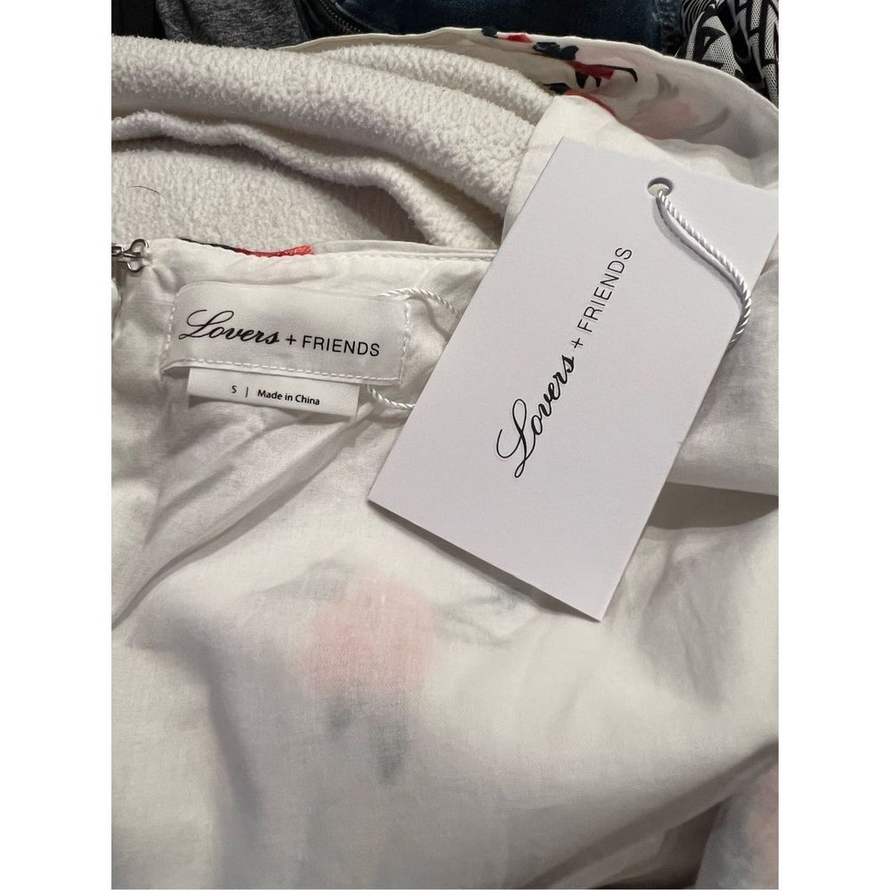NWT Lovers and Friends Matilda Rose Floral
Embroidered Top - Picture 4 of 4